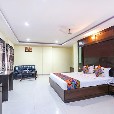 Fabhotel Royal Residency II - Nr Lakdikapul Metro Station Hyderabad Exterior photo