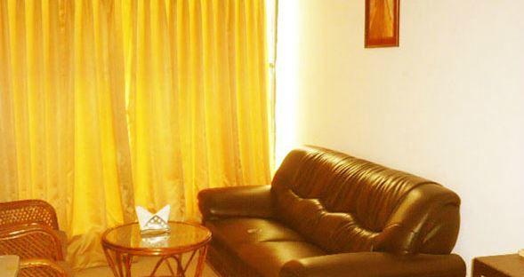 Fabhotel Royal Residency II - Nr Lakdikapul Metro Station Hyderabad Exterior photo