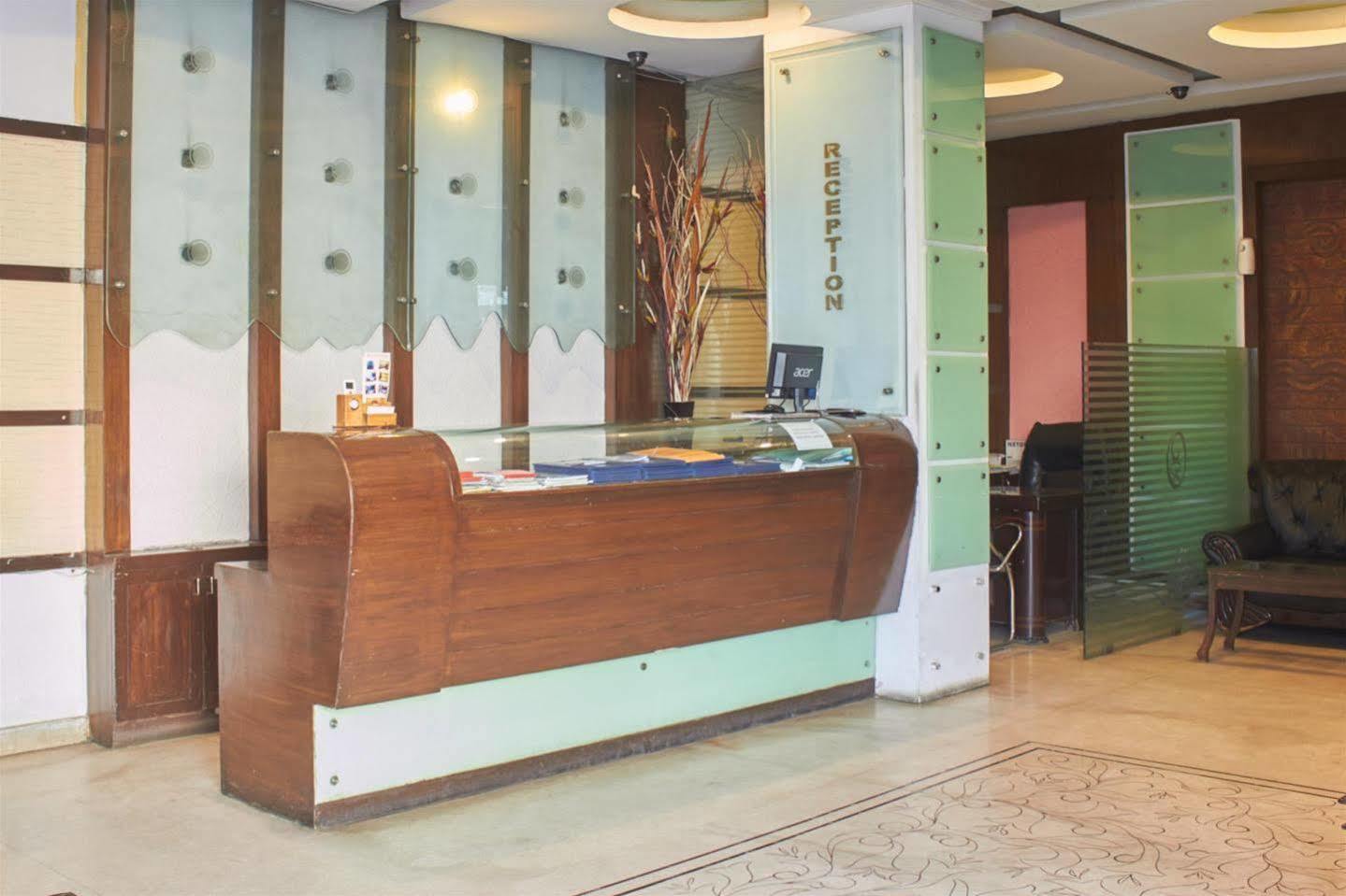 Fabhotel Royal Residency II - Nr Lakdikapul Metro Station Hyderabad Exterior photo